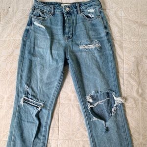 Pacsun Distressed Light Wash Mom Jean - Size 25